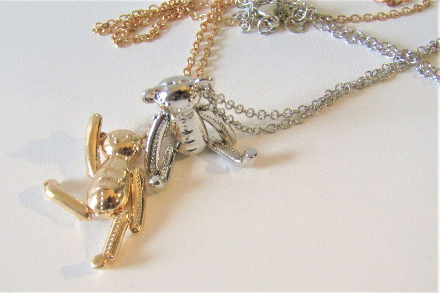 Movable Bear Pendant and Chain (2 Colors)