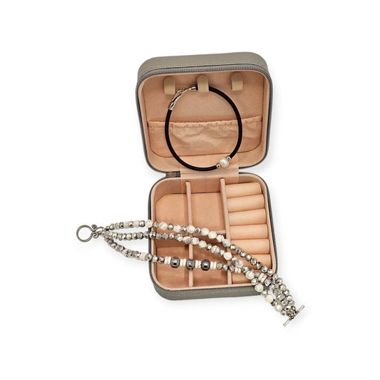 Mini Travel Jewelry Box Small Jewelry Zippered Case Customizable (Gray)
